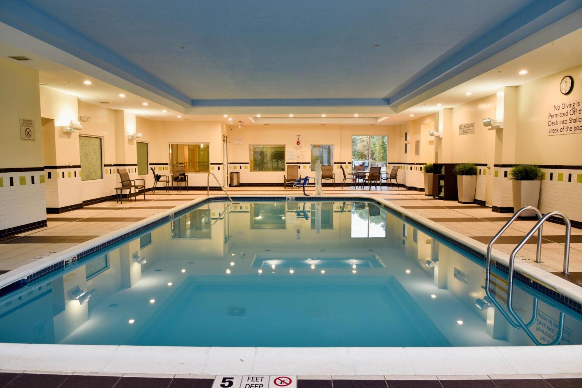 Fairfield Inn Hartford Airport Windsor Locks Exterior photo