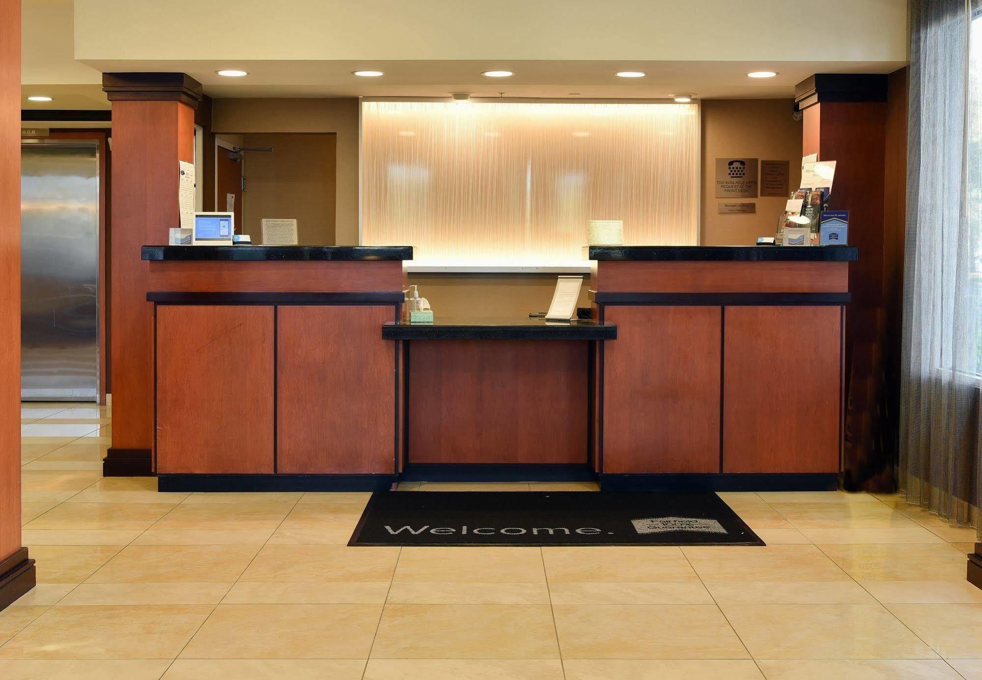 Fairfield Inn Hartford Airport Windsor Locks Exterior photo